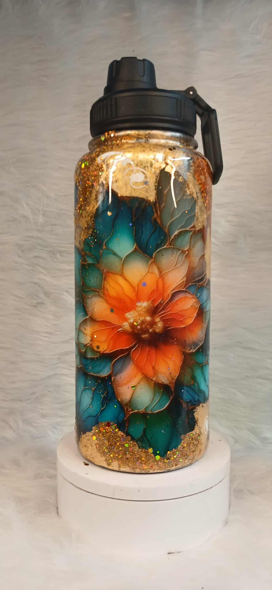 0088 - 32oz hydro - LISA S